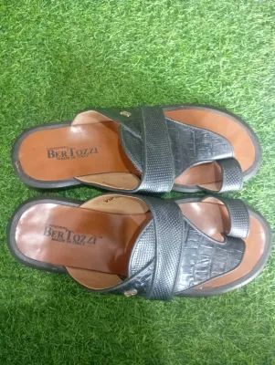 Bertozzi PureBlack Classic Shoes All-black Bertozzi shoes delivering clean, timeless sophistication