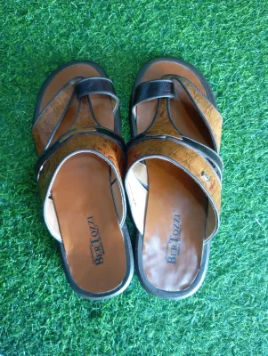 Bertozzi DeepBrown Classic Shoes Hand-crafted brown Bertozzi shoes perfect for business, formal, or casual wear