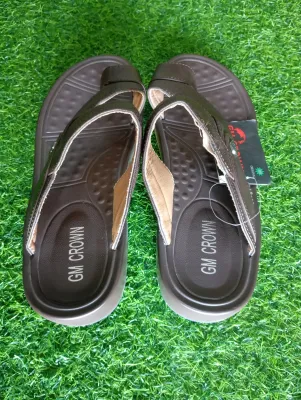 GM Crown Luxury Men’s Footwear High-end GM Crown shoes designed for formal occasions and everyday elegance