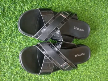 New Year Black Luxury Men’s Shoes High-end black New Year shoes designed for formal and elegant wear