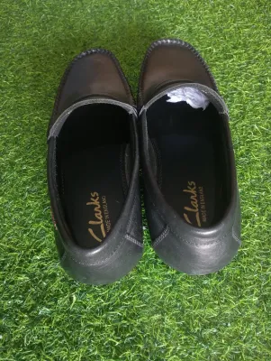 Clarks Classic Men’s Shoes Timeless Clarks shoes offering premium leather, comfort, and everyday wear