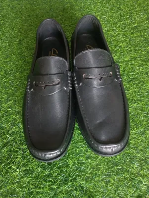 Clarks Comfortable Leather Shoes Classic Clarks shoes built for long-lasting comfort and refined casual style