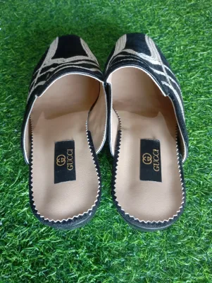 Gucci Designer Men’s Footwear Iconic Gucci shoes combining classic style with high-end modern luxury