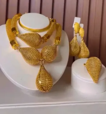 Royal Golden Tear – Textured Mesh Statement Jewelry Set