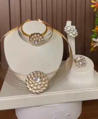 Diamond Brilliance – Silver Crystal Tennis Collar Set