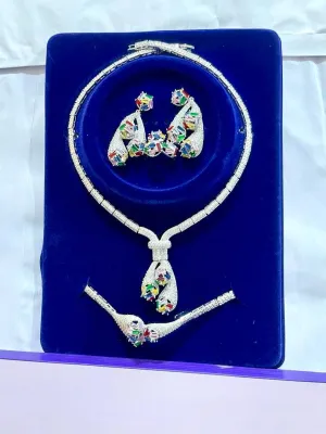 Luxury Womens Fashion Jewelry Set  Gold Plated Necklace Earrings Bracelet Wedding Party Statement Jewelry Collection