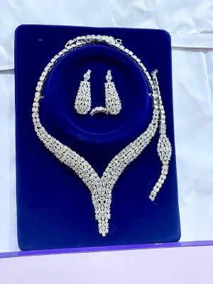 Luxury Womens Fashion Jewelry Set  Gold Plated Necklace Earrings Bracelet Wedding Party Statement Jewelry Collection