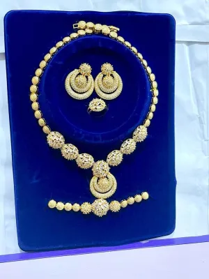 Luxury Womens Fashion Jewelry Set  Gold Plated Necklace Earrings Bracelet Wedding Party Statement Jewelry Collection