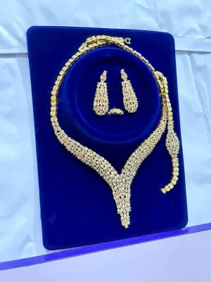 Luxury Womens Fashion Jewelry Set  Gold Plated Necklace Earrings Bracelet Wedding Party Statement Jewelry Collection